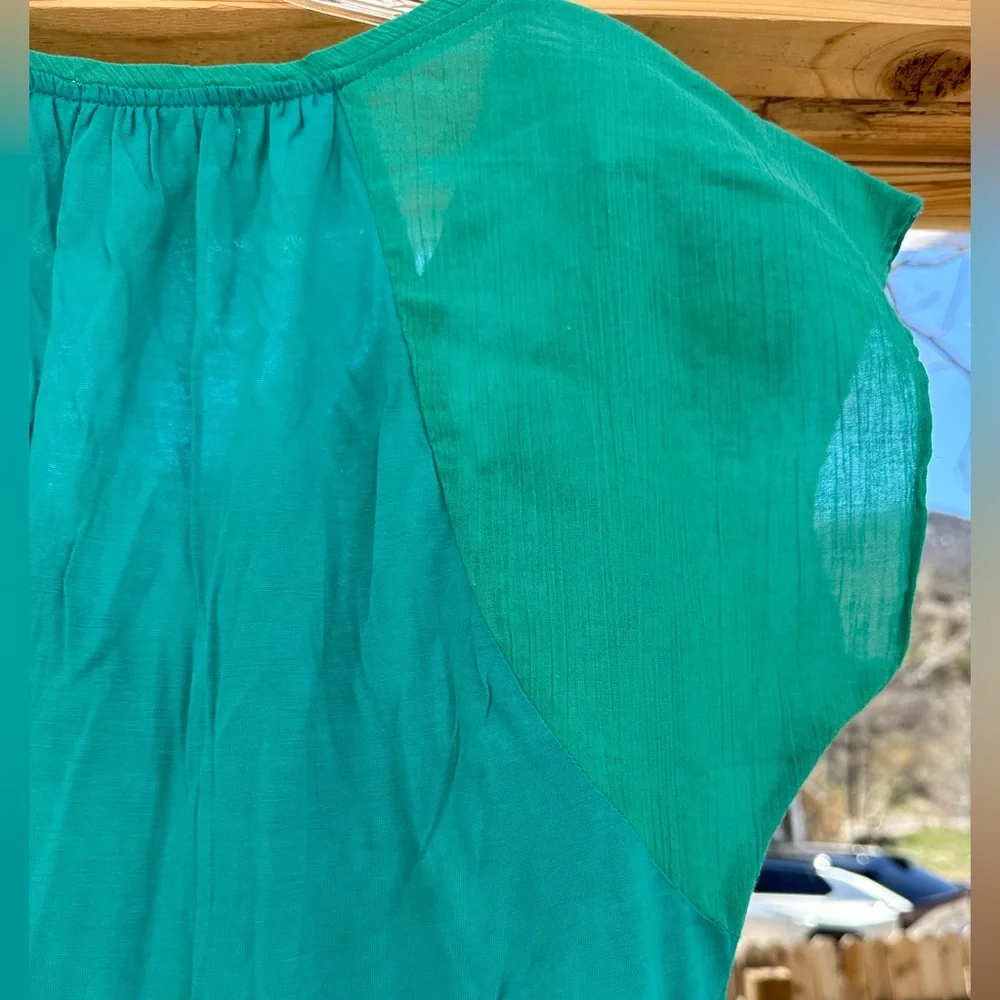 Lulumari NWOT Turquoise Yellow Green Top Shirt Appliqué Embroidered Large - Picture 7 of 13